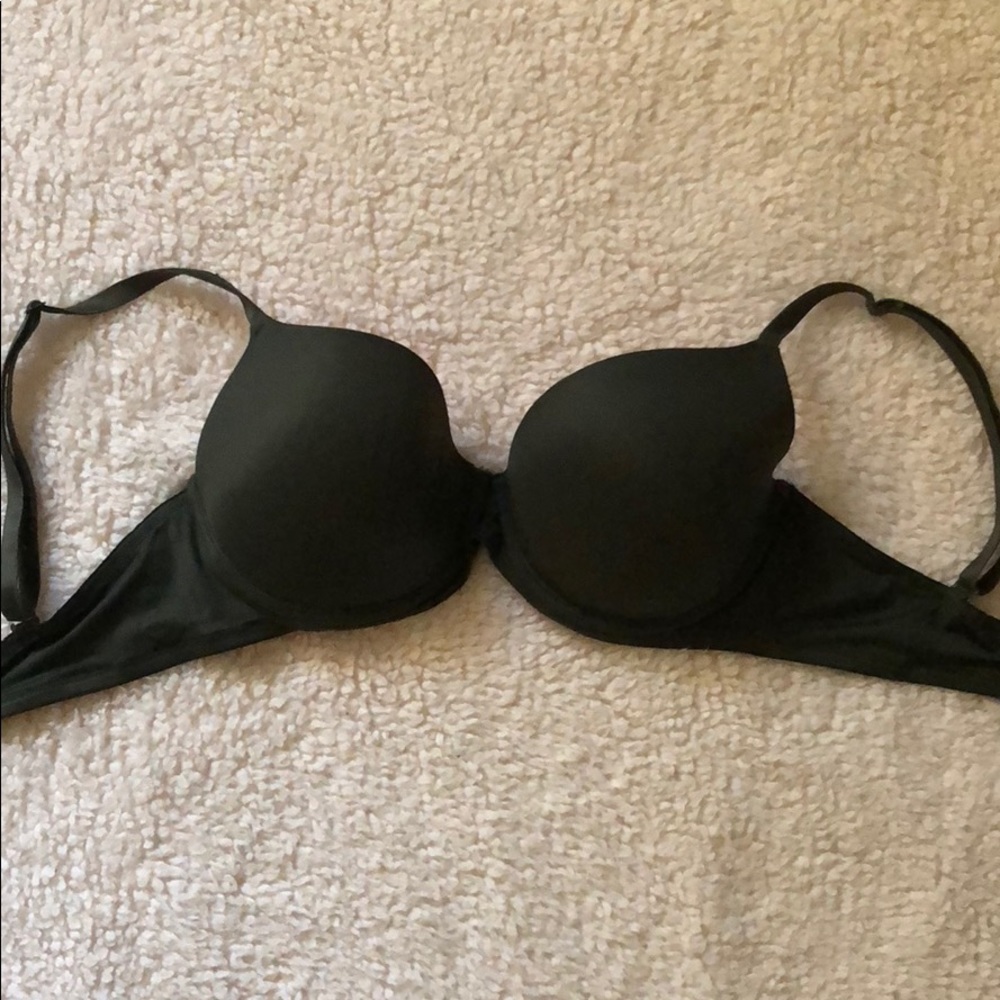 Victoria’s Secret PINK bra